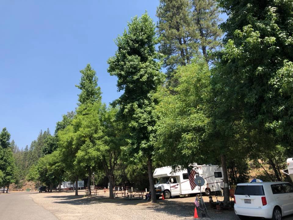 Bass Lake at Yosemite RV Resort